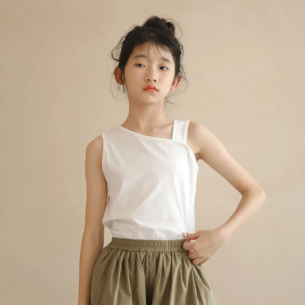 日式 卡其色灯笼短裤/ 背心 Jessey Lantern Short/ Asymmetrical Neck Top