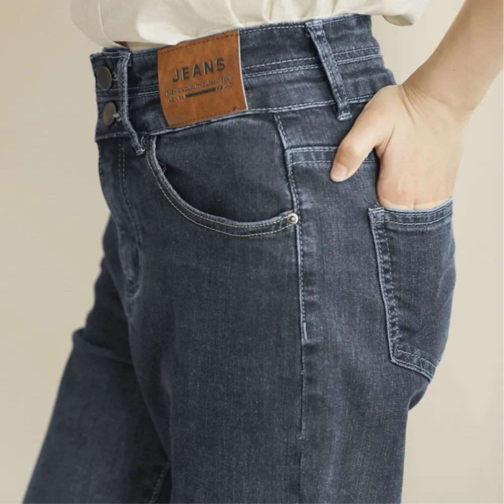 米白衬衫/ 九分牛仔裤 Off-White Collar Shirt/ Cropped Straight Denim