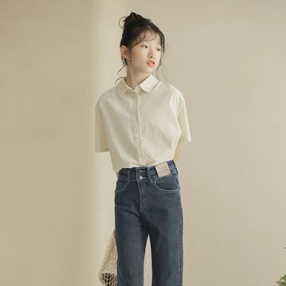 米白衬衫/ 九分牛仔裤 Off-White Collar Shirt/ Cropped Straight Denim