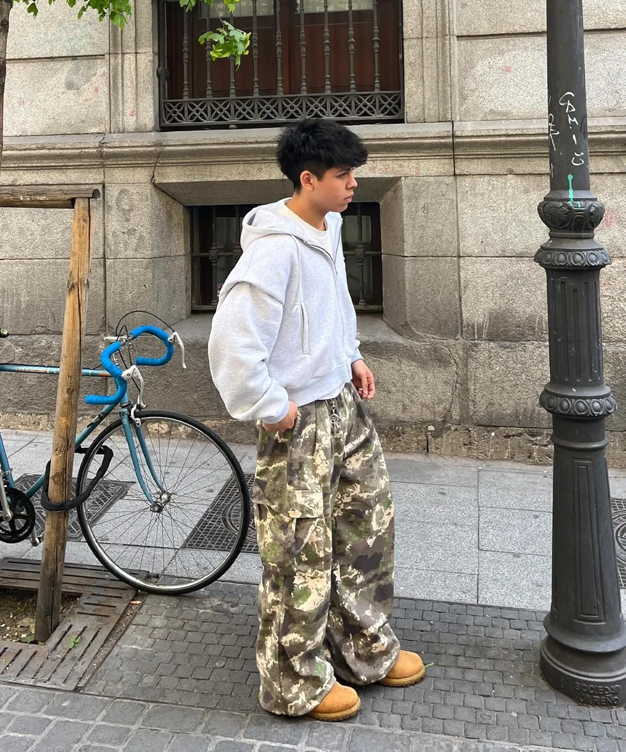 Baggy Camo Cargo Pants for Men Y2K Streetwear Wide Leg Trousers with Drawstring Waist and Multi Pockets