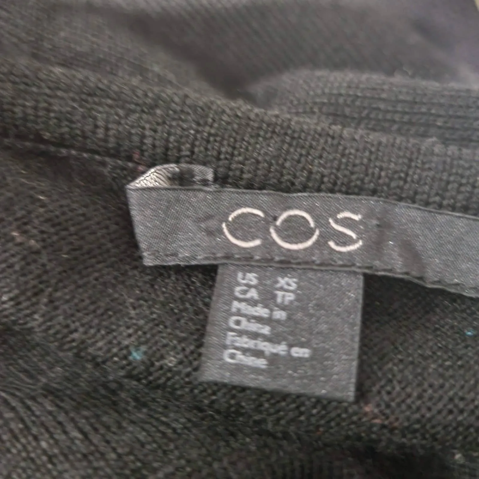 COS Sweater Black Minimalist Jumper Wool Knit Top VNeck Monochromatic Size XS