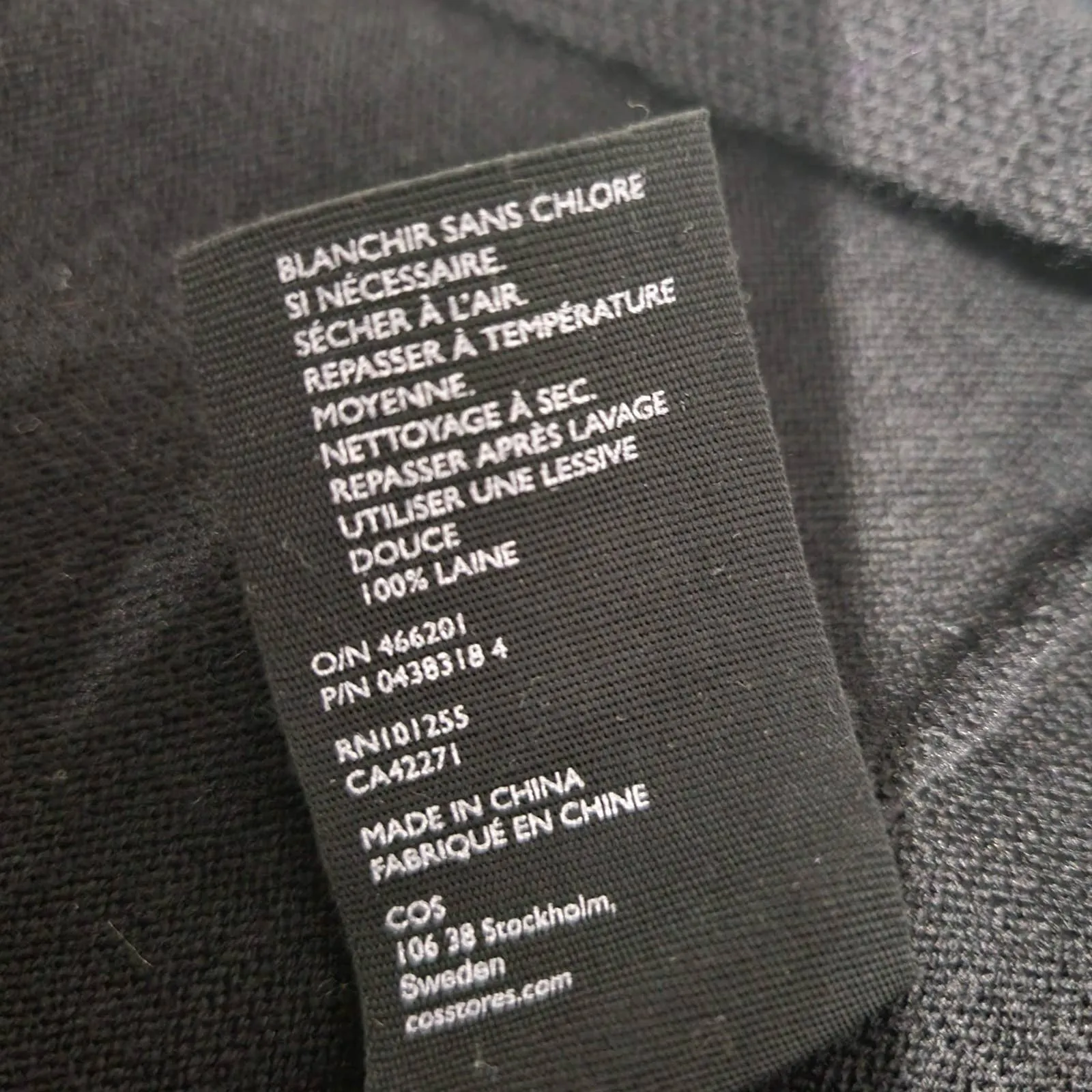 COS Sweater Black Minimalist Jumper Wool Knit Top VNeck Monochromatic Size XS