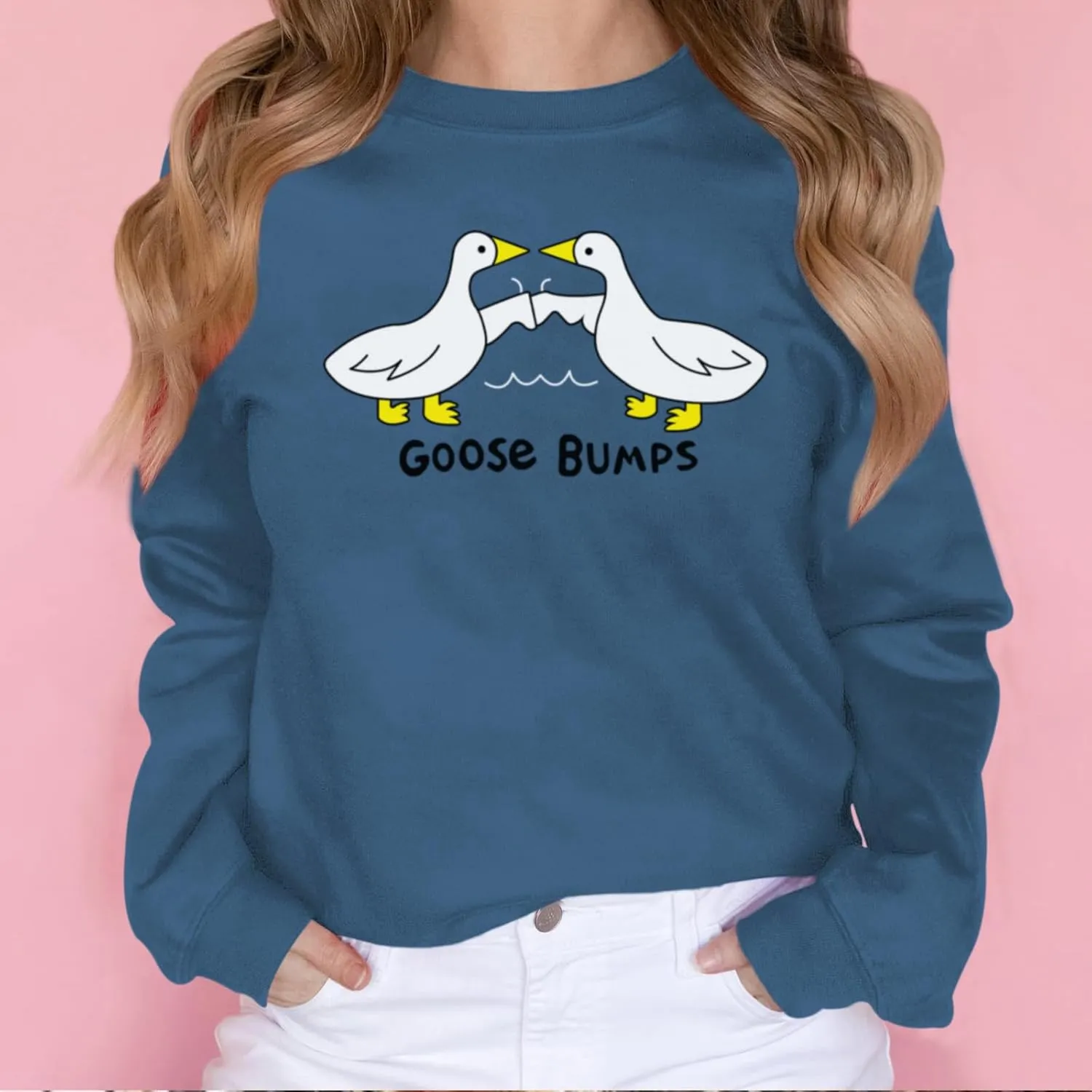 KIEKIECOO Funny Graphic Duck Crewneck Sweatshirts for Women Aesthetic Soft Long Sleeve Pullover Preppy Cute Fall Sweater