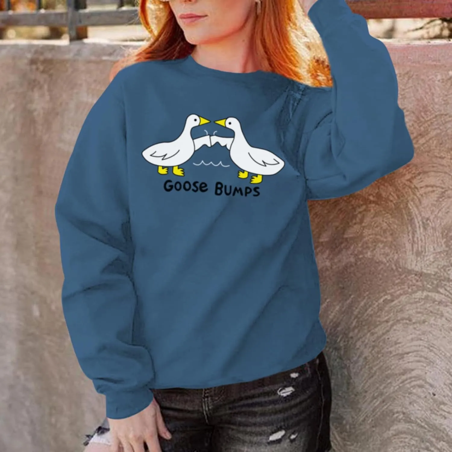 KIEKIECOO Funny Graphic Duck Crewneck Sweatshirts for Women Aesthetic Soft Long Sleeve Pullover Preppy Cute Fall Sweater