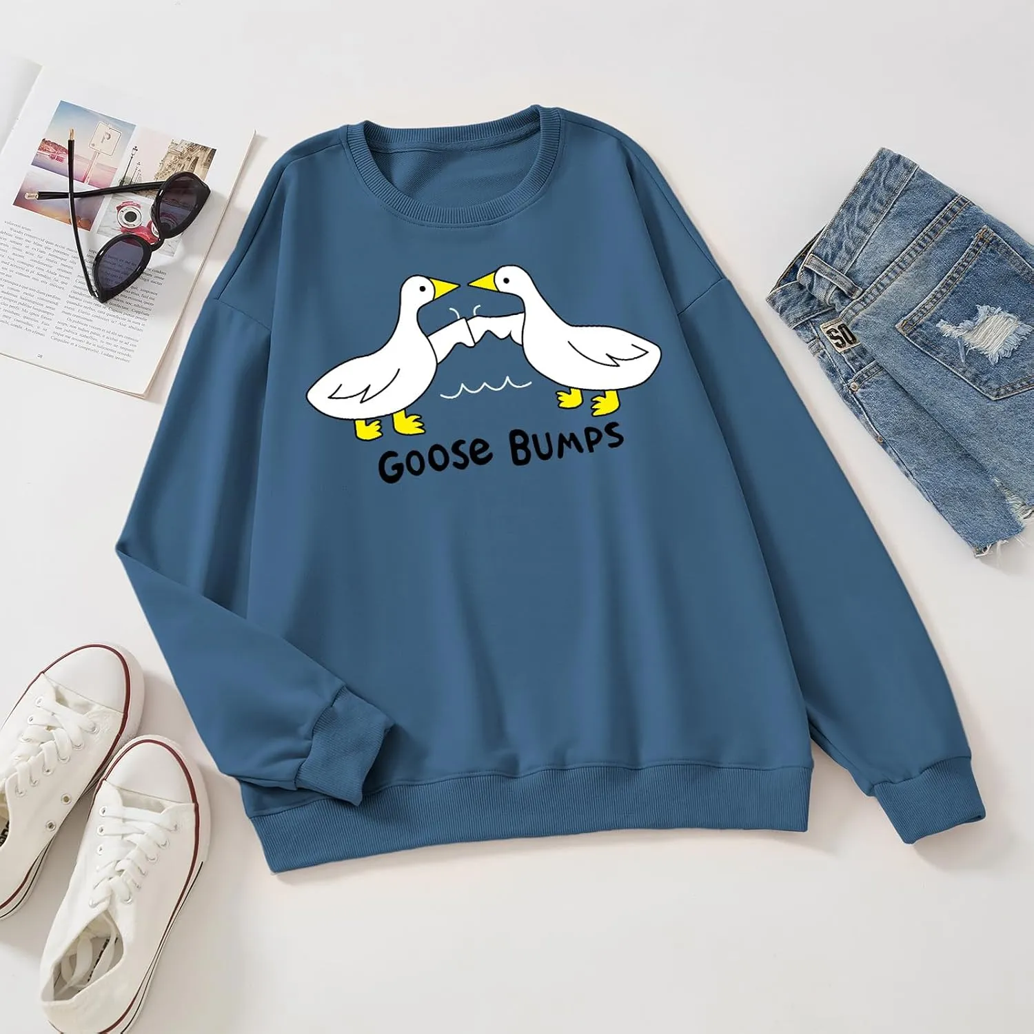KIEKIECOO Funny Graphic Duck Crewneck Sweatshirts for Women Aesthetic Soft Long Sleeve Pullover Preppy Cute Fall Sweater