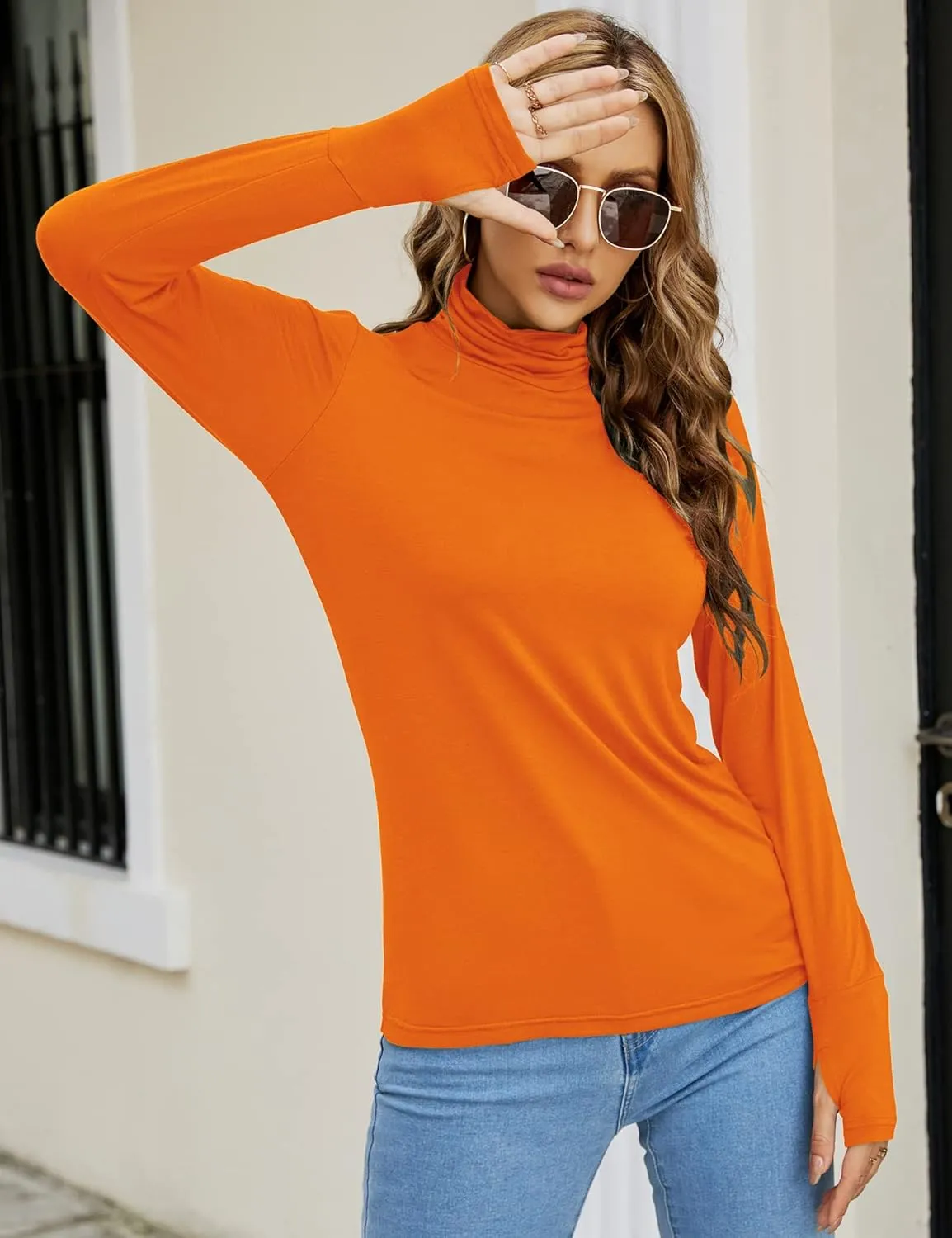 LUYAA Women's Long Sleeve Turtleneck Lightweight Slim Active T Shirts Thumb Holes for Fall Spring Winter