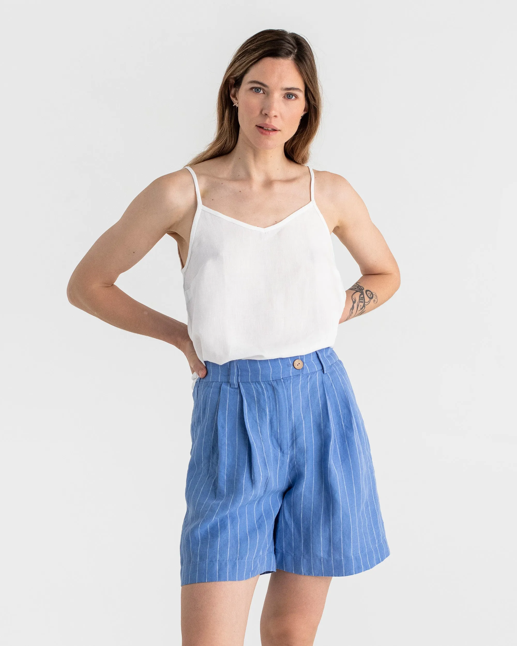 Pleated linen shorts BAGAN in Blue stripes