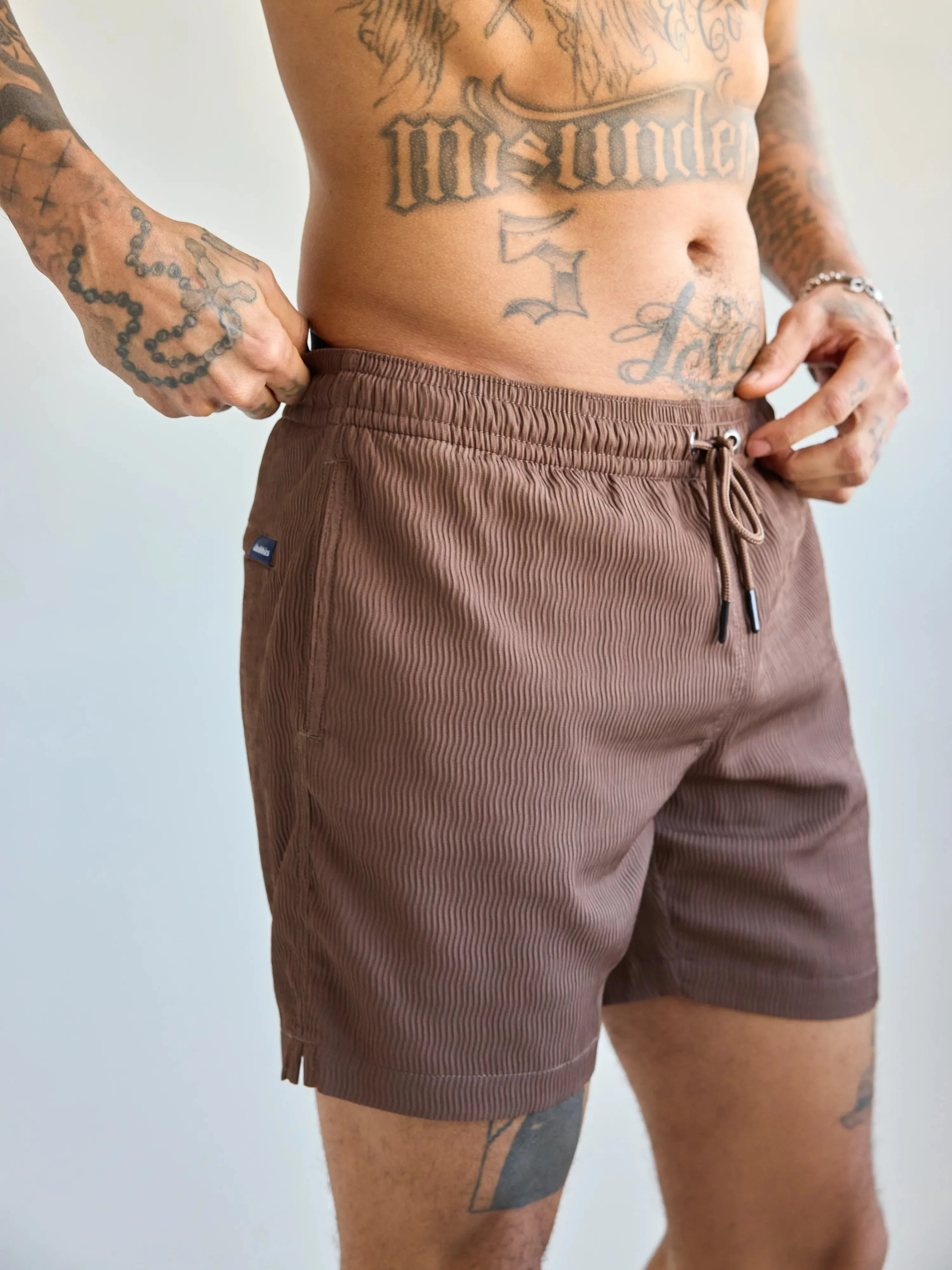 The Hot Chocolates 5.5" (Textured Lined Swim)
