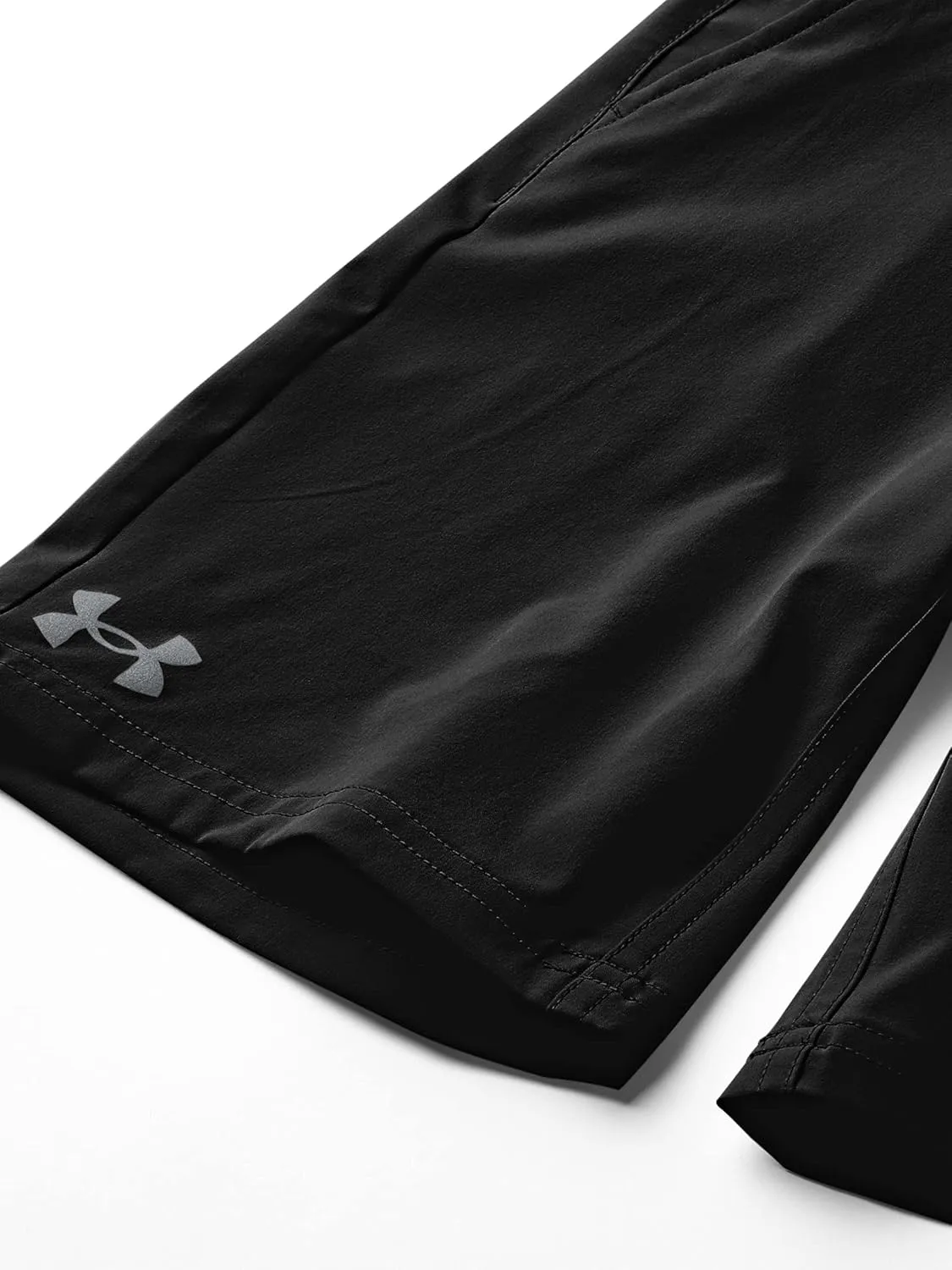 Under Armour Boys' Board Shorts, Water Repellent & Quick Drying, Durable & Breathable Fabric