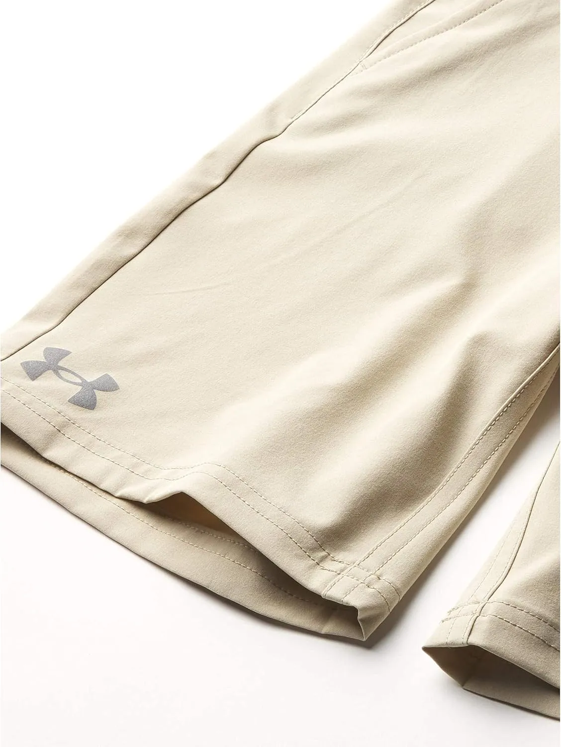 Under Armour Boys' Board Shorts, Water Repellent & Quick Drying, Durable & Breathable Fabric