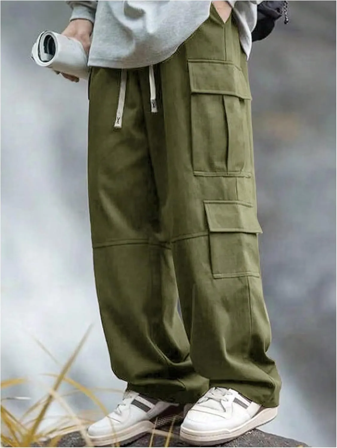 Verdusa Men's Baggy Cargo Pants Drawstring Elastic Waist Flap Pockets Loose Pants