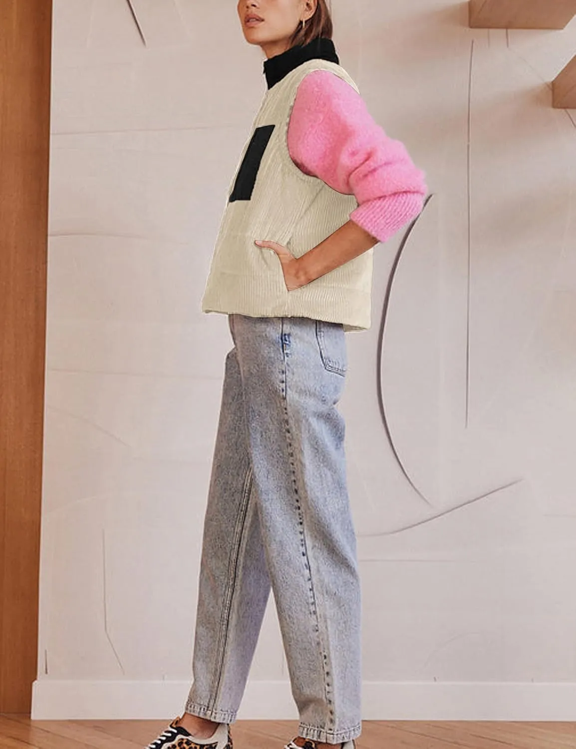 Women Corduroy Puffer Vest Cropped Sleeveless Jacket Puffy Stand Collar Gilet Coat Zip Up Outwear with Pockets