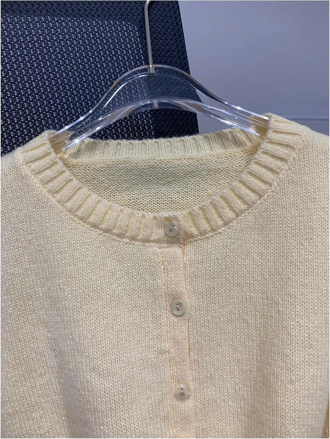 Women's Button Down Cardigan Sweaters Long Sleeve Lightweight Casual Fall Knitted Outerwear