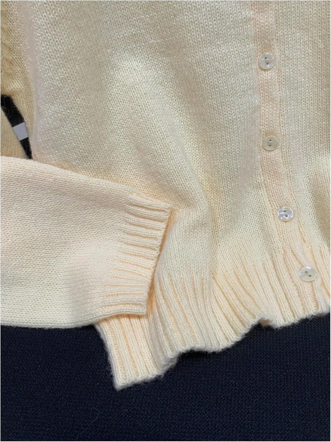 Women's Button Down Cardigan Sweaters Long Sleeve Lightweight Casual Fall Knitted Outerwear