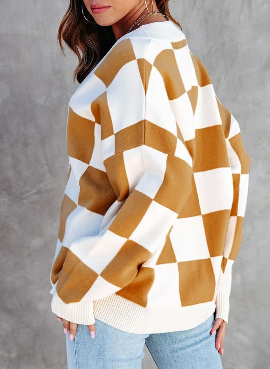 Womens Checkered Sweater Button Down Plaid V Neck Long Sleeve Cardigan Color Block Cable Knit Oversized Sweaters Tops