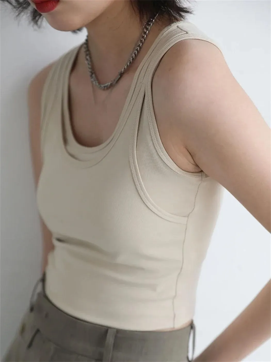 Womens Slim Fit Camisole Vest Solid Color Short U Neck Elastic Summer Basic Crop Suspender Camisole Vest