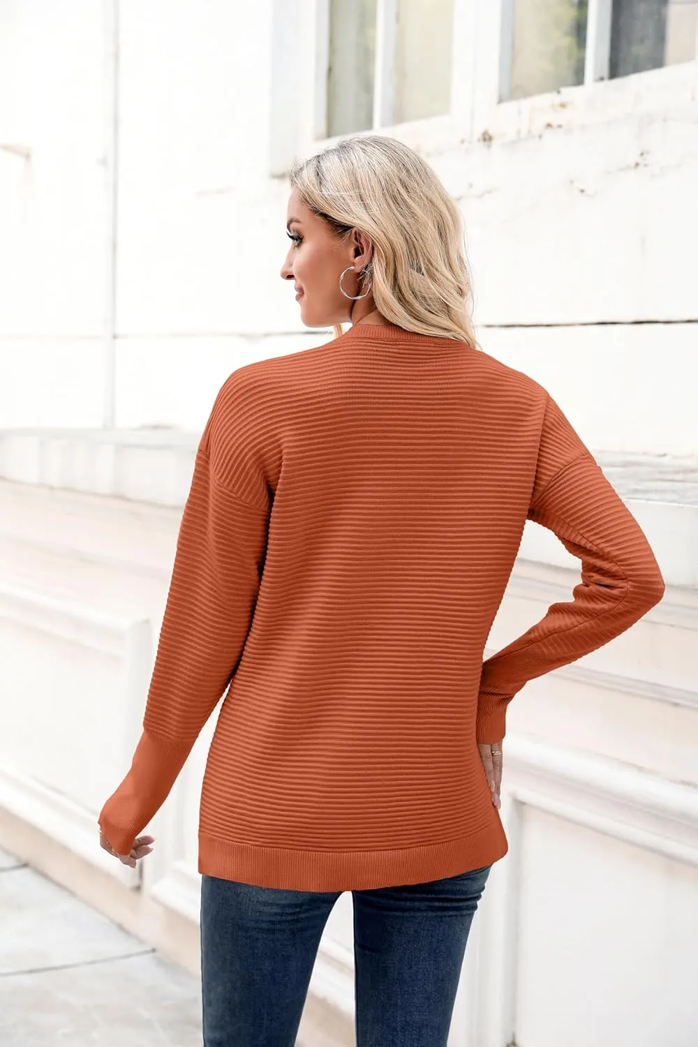 Zeagoo Women's 2025 Fall Sweaters Casual Long Sleeve Crew Neck Ribbed Knit Side Slit Pullover Sweater